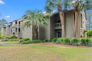Top Floor with views of the amenities and beautiful landscaping - photo 1
