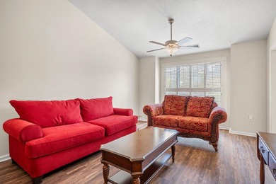 Top Floor with views of the amenities and beautiful landscaping - photo 5