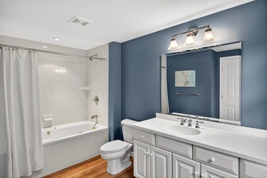 Panoramic Stage Harbor views are the centerpiece of this - photo 20