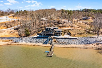 Pickwick Lake Home For Sale in Cherokee Alabama