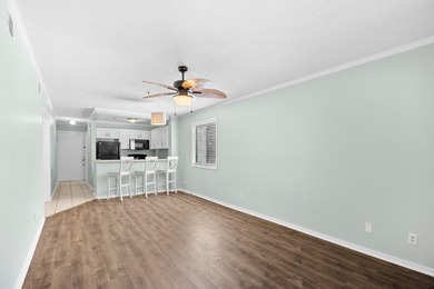 Welcome to Unit 109 in Eagle Lake, a beautifully updated - photo 7