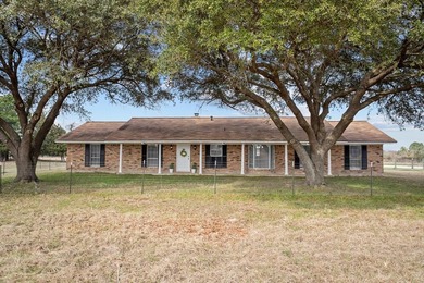 (private lake, pond, coastal) Home For Sale in Lovelady Texas