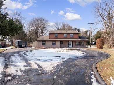 Belleville Lake Home For Sale in Belleville Michigan