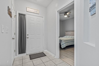 Welcome to this beautiful turn-key and fully furnished 2nd floor - photo 6