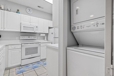 Welcome to this beautiful turn-key and fully furnished 2nd floor - photo 9
