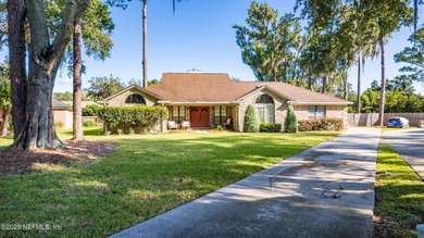 Doctors Lake Home For Sale in Middleburg Florida