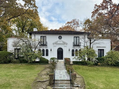 (private lake, pond, coastal) Home For Sale in Bronx New York