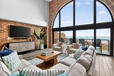 EXPANSIVE GULF VIEWS. LUXURIOUS ASTHETIC. TWO PRIVATE PATIOS - photo 12