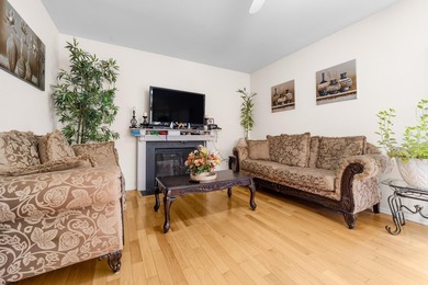 Open House: Friday 5pm - 7pm, Sunday 1pm - 2:30pm. Welcome to - photo 9