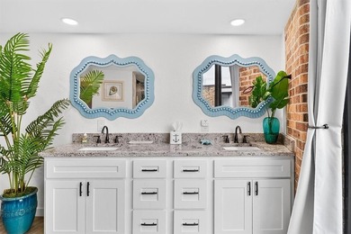 EXPANSIVE GULF VIEWS. LUXURIOUS ASTHETIC. TWO PRIVATE PATIOS - photo 28