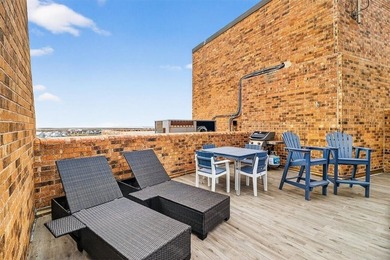EXPANSIVE GULF VIEWS. LUXURIOUS ASTHETIC. TWO PRIVATE PATIOS - photo 30