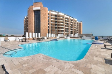 EXPANSIVE GULF VIEWS. LUXURIOUS ASTHETIC. TWO PRIVATE PATIOS - photo 36