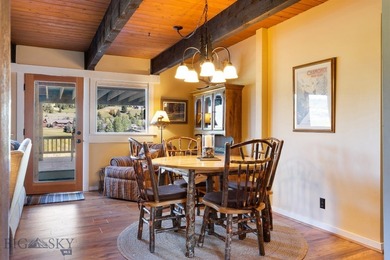 Seller is the 2nd owner since this unit was built in the early - photo 5
