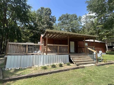 Welcome to your peaceful retreat in the quiet and private Hidden - photo 3