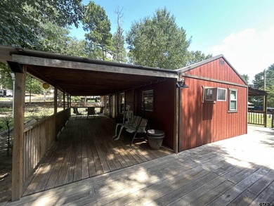 Welcome to your peaceful retreat in the quiet and private Hidden - photo 8
