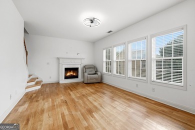Welcome to this beautifully maintained 4-bedroom, 2.5-bath - photo 4