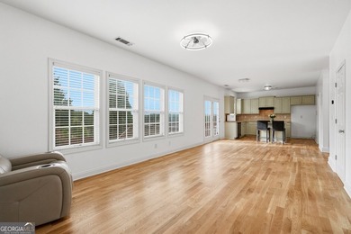 Welcome to this beautifully maintained 4-bedroom, 2.5-bath - photo 5