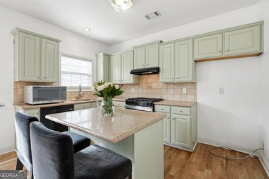 Welcome to this beautifully maintained 4-bedroom, 2.5-bath - photo 6