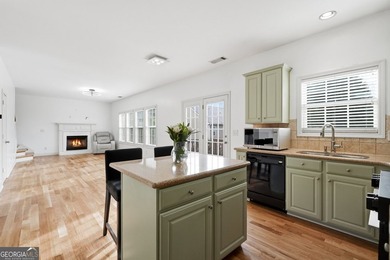 Welcome to this beautifully maintained 4-bedroom, 2.5-bath - photo 7