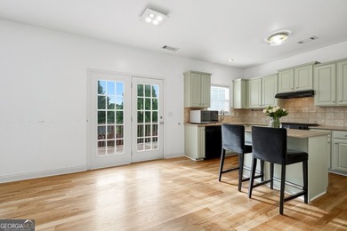 Welcome to this beautifully maintained 4-bedroom, 2.5-bath - photo 8