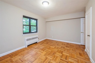 **Beautiful Two-Bedroom Co-Op in New Rochelle Near Iona - photo 13