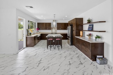 An island luxury living in Keali'I By Gentry. This beautiful and - photo 4