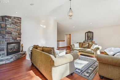 Welcome to your dream retreat at 232 Upper Lakeview Dr. This - photo 17