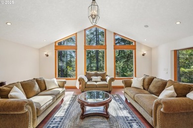 Welcome to your dream retreat at 232 Upper Lakeview Dr. This - photo 18