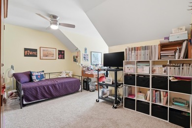Discover the perfect blend of style and convenience in this - photo 24