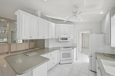 Check out this 2 BED 2 BATH POL HOME in Saint Lucie West! - photo 4