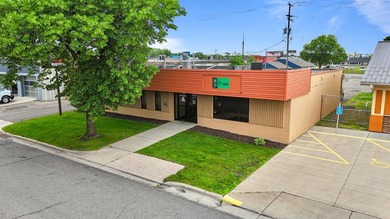 Office/Retail building located 1/2 block off Division Street - photo 4