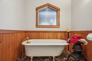 Welcome to your dream retreat at 232 Upper Lakeview Dr. This - photo 25