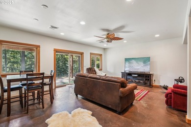 Welcome to your dream retreat at 232 Upper Lakeview Dr. This - photo 26