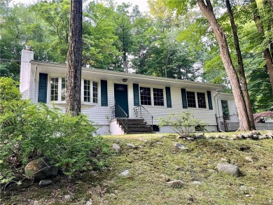 (private lake, pond, creek) Home For Sale in Ramapo New York