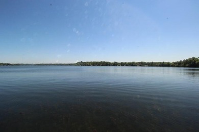 Welcome to Island Lake! This 3-bedroom, 2-bath home with 100 - photo 4