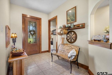 Experience the perfect blend of comfort, luxury, and East Texas - photo 6