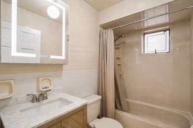 EXTRA-SPACIOUS(1336 SQFT) 2 BEDROOM/2 BATHROOM DUPLEX CONDO WITH - photo 15