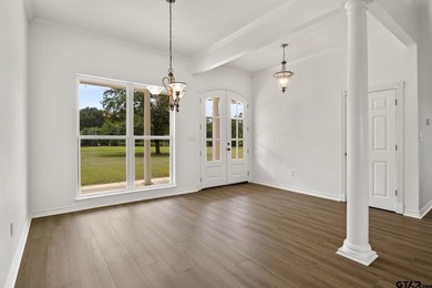 Discover the ultimate lakeside retreat at this stunning property - photo 5