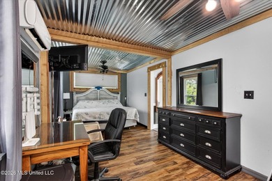 uTucked away on three beautifully landscaped lots, this - photo 15