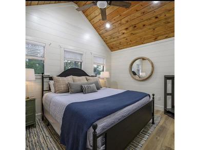 Welcome to Fleur de Lake, a modern luxury cabin perfectly - photo 15