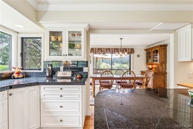 Welcome to an exceptional golf course frontage home set along - photo 17