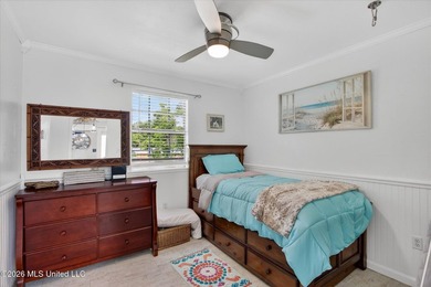 uTucked away on three beautifully landscaped lots, this - photo 19