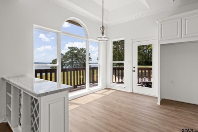 Discover the ultimate lakeside retreat at this stunning property - photo 10