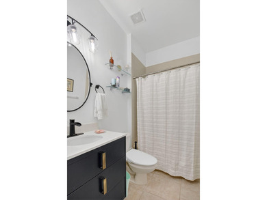 Well-maintained home in Aberdeen Country Club featuring 2 - photo 20