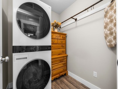 7 E STERLING Loop - photo 28