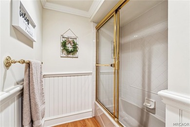 Welcome to an exceptional golf course frontage home set along - photo 30