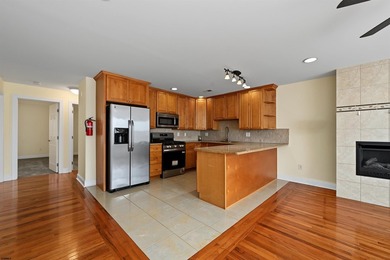 Welcome home to this fabulous 3-bedroom, 2.5-bath townhome - photo 10
