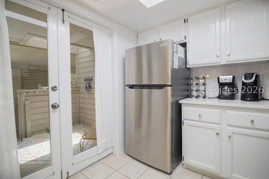 Discover the perfect blend of comfort, style, and resort living - photo 10