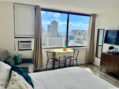 Stunning high floor one bedroom condo at Waikiki Hawaiian - photo 5