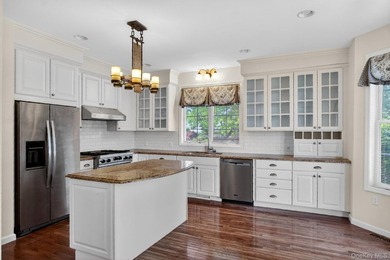 Welcome to Mansion Ridge, one of Orange County's premier gated - photo 9